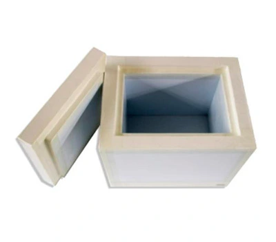 Cajas de envío aisladas