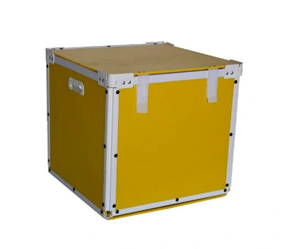 Caja aislada de hoja hueca
